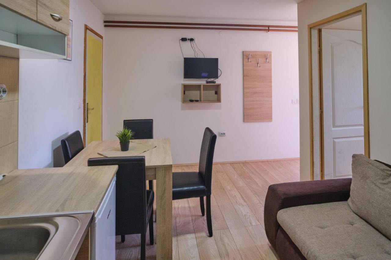 Apartmani Tvins Soko Banja Ngoại thất bức ảnh